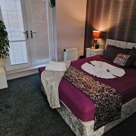 The Ivy Garden Suite (Adults Only) Handsworth Exteriér fotografie